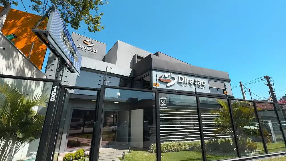 Fachada Direção Marcas